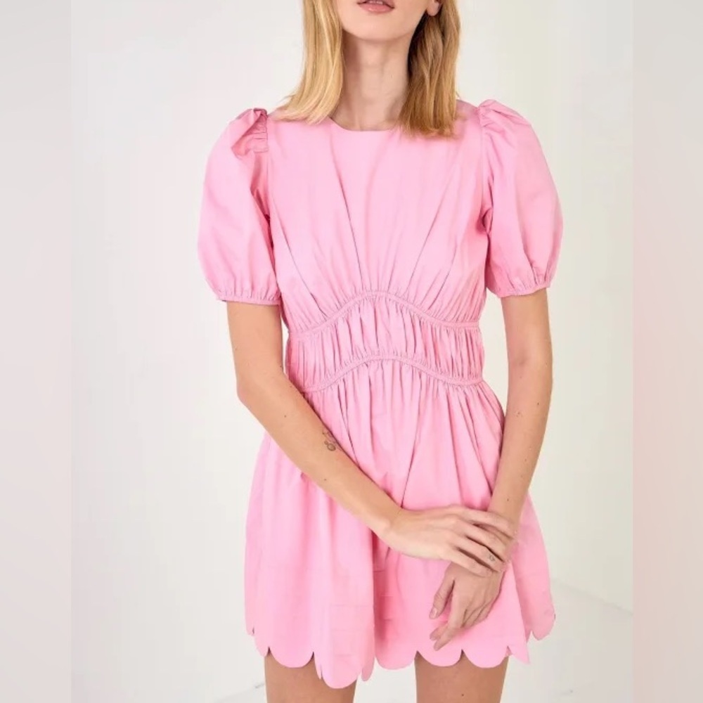 English Factory Pink Short Puff Sleeve Scallop Elastic Waist size Medium NWT